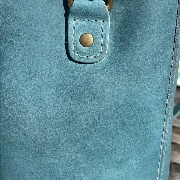 Portland Leather Aqua Butterfly Bag - Picture 6 of 9